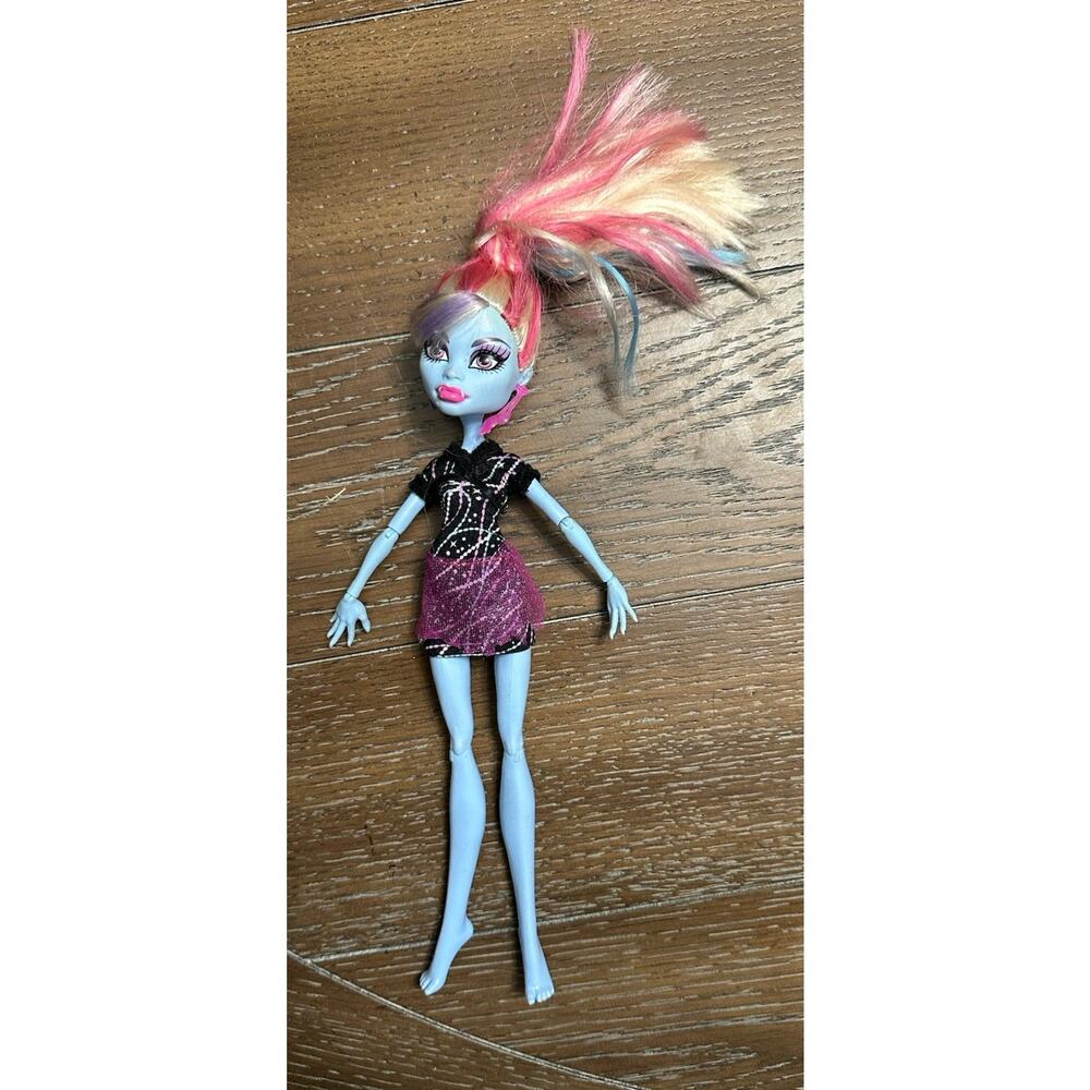 Monster High Doll Abbey Bominable 2010 READ